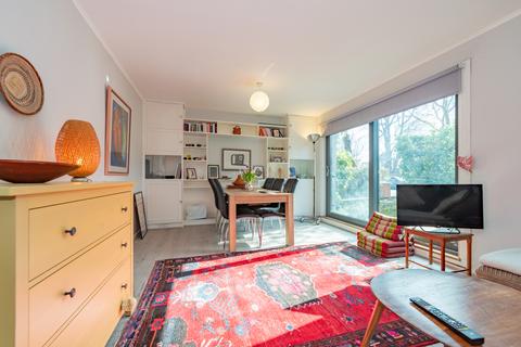 2 bedroom apartment for sale, Goldhurst Terrace, South Hampstead, London, NW6