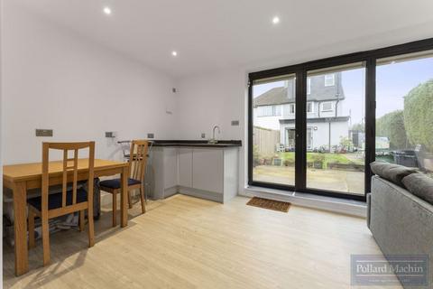 1 Trenham Drive, Warlingham, CR6 9RU