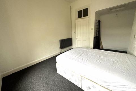 1 bedroom apartment to rent, Byres Road, Partick