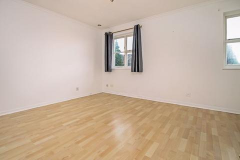 undefined, Nimrod Close, Northolt