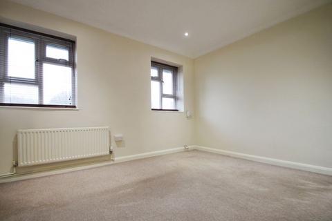 1 bedroom flat to rent, Filton House, Watford,