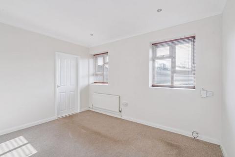 1 bedroom flat to rent, Filton House, Watford,