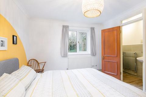 47 Campion Close, Croydon, CR0 5SN