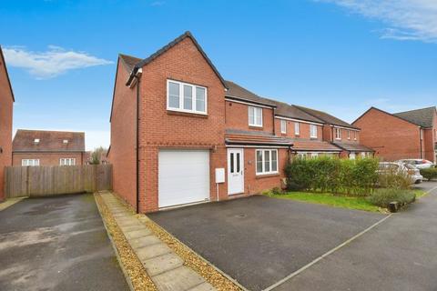 4 bedroom detached house to rent - Coberley Drive, Salisbury