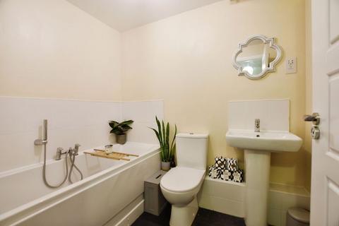 119 Burden Drive, Bishopdown, Salisbury, SP1 3QG