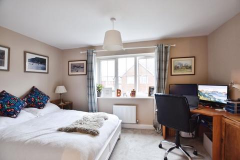 119 Burden Drive, Bishopdown, Salisbury, SP1 3QG