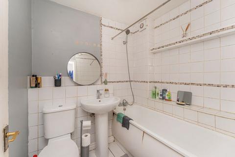 1 bedroom flat for sale, Roseacre Lodge, Durants Road, Enfield