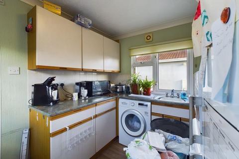 2 bedroom mobile home for sale, Tremarle Home Park, Camborne - Two bedroom park home