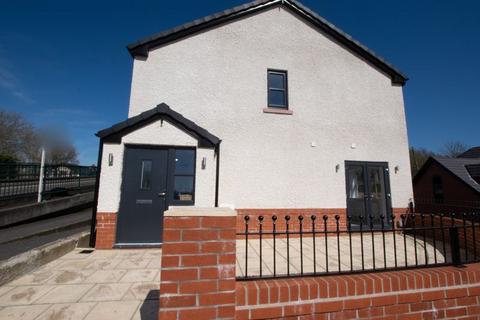 3 bedroom semi-detached house to rent, Lower Green Lane, Astley