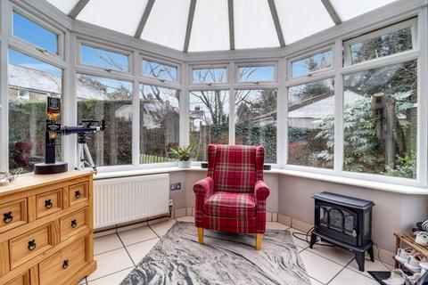 3 Updown Hill, Windlesham, GU20 6AF