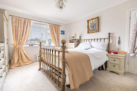 2 bedroom apartment for sale, Charminster Avenue, Charminster, BH9