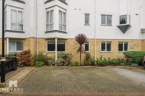 2 bedroom apartment for sale, Lake Avenue, Poole BH15