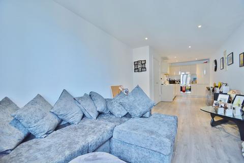 1 bedroom flat for sale, Latimer House, Angus Court, Thame