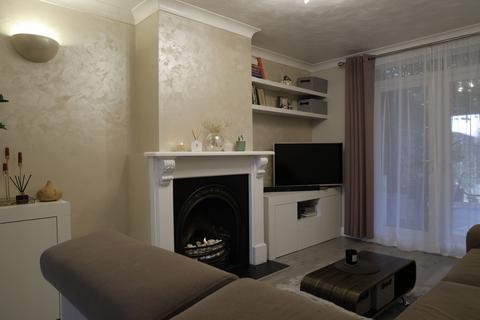 3 bedroom terraced house for sale, Alibon Road, Dagenham