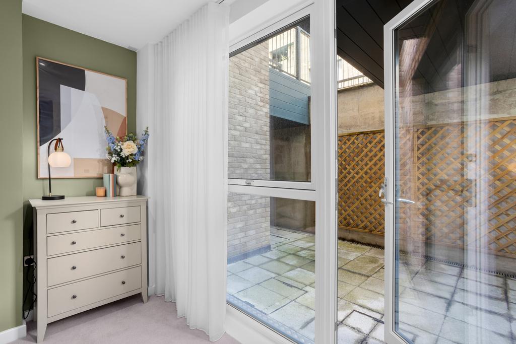 040 Low Res 2 Bed Duplex Showhome Photography Islin...