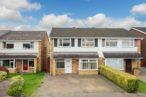 4 bedroom semi-detached house for sale, Varney Close, Hemel Hempstead