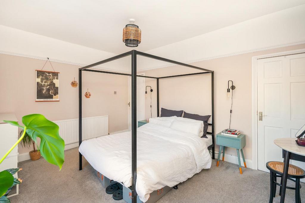 0 Q5 SKD - Bedroom B.jpg
