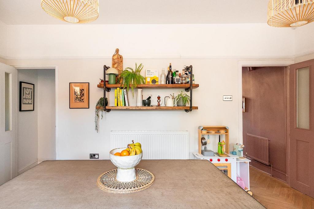 0 Q5 SKD - Dining Room C.jpg