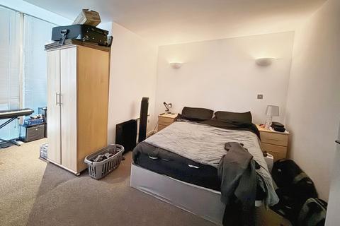 2 bedroom flat to rent, West Point, Wellington Street, Leeds, West Yorkshire, LS1