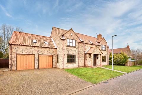 5 bedroom detached house for sale, 7 Park View, Hook DN14