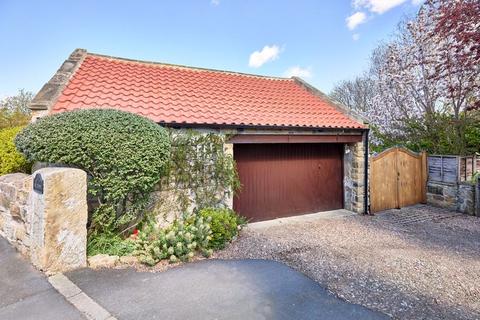3 bedroom detached house for sale, Back Lane, Badsworth WF9