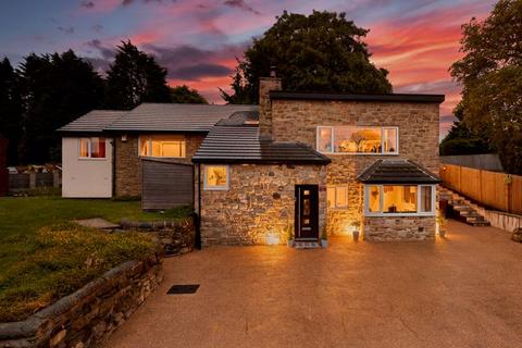 4 bedroom detached house for sale, 39 Almshouse Lane, Newmillerdam WF2