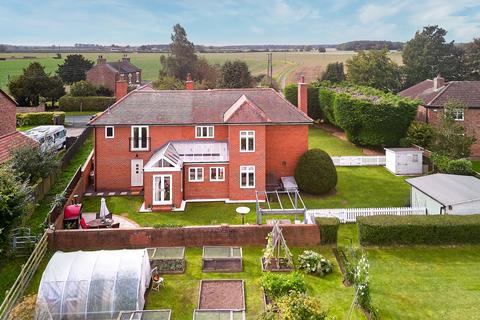 5 bedroom detached house for sale, Selby Road, Selby YO8