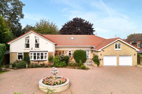 5 bedroom detached house for sale, Cleevethorpe Grove, Sandal WF2