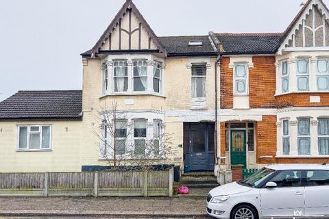 1 bedroom detached house for sale, Westborough Road, Westcliff-On-Sea, Essex, SS0 9DW