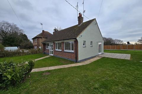 3 bedroom detached house to rent, The Drive, Rayleigh, Essex, SS6 8XA