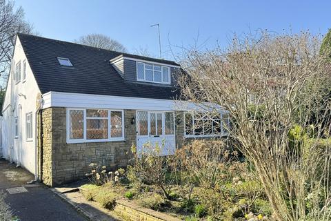 4 bedroom detached house for sale, Harrowby Crescent, West Park, Leeds, West Yorkshire