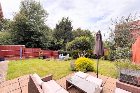 14 Birch Close, Northampton, NN4 5BQ