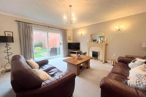 14 Birch Close, Northampton, NN4 5BQ