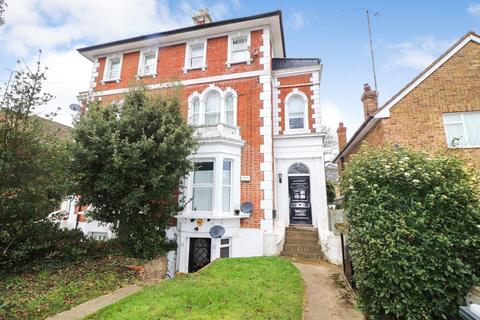 1 bedroom flat for sale, Park Crescent, Erith, DA8