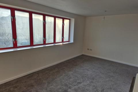 Studio to rent, Eleanor Way, Waltham Cross EN8