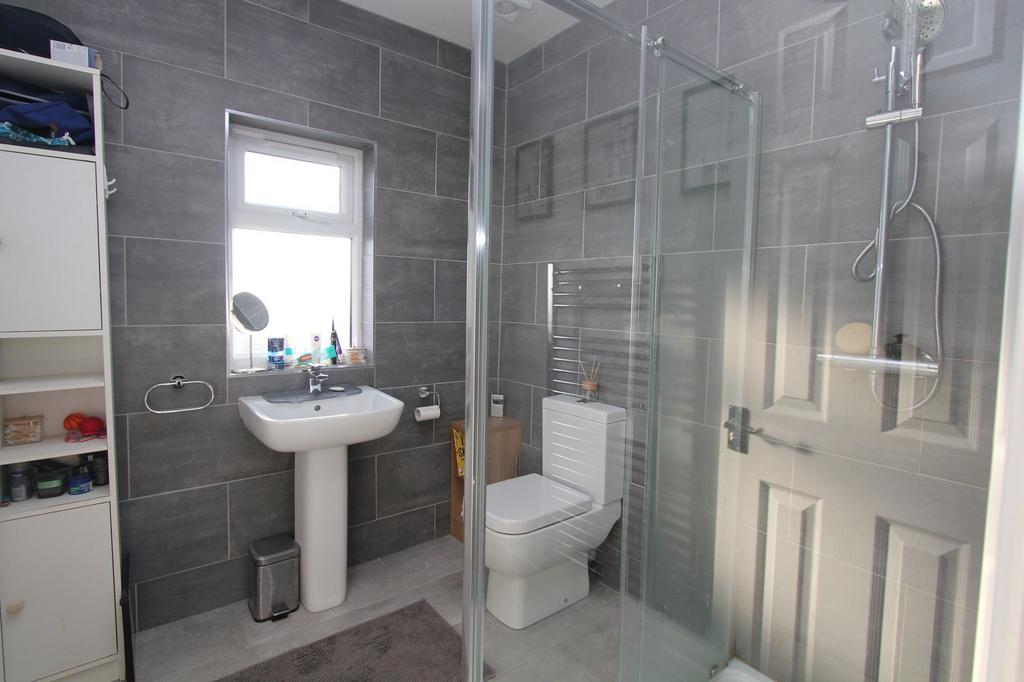 Shower Room WC