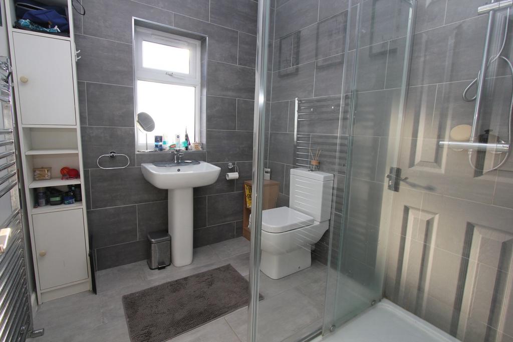 Shower Room WC