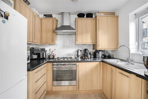 3 Gladeside, Cambridge, CB4 1EL