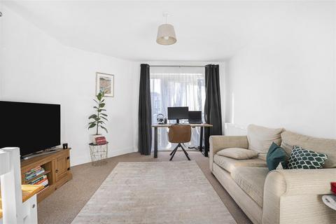 3 Gladeside, Cambridge, CB4 1EL