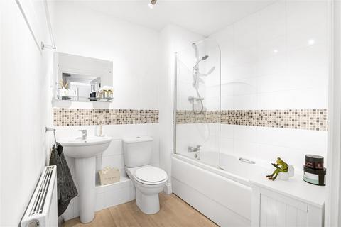 3 Gladeside, Cambridge, CB4 1EL