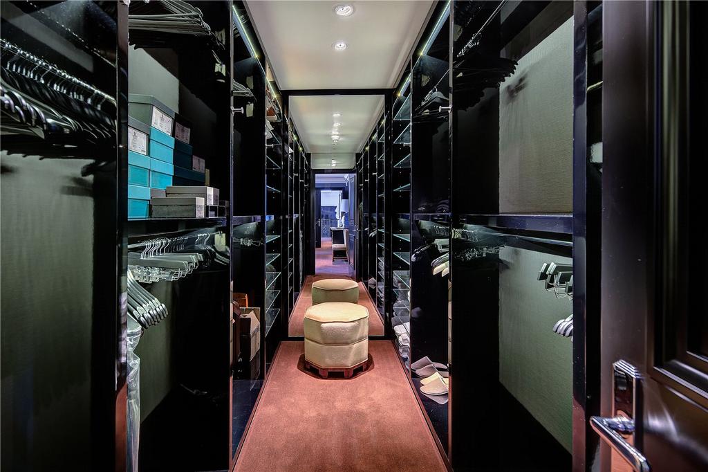 Dressing Room