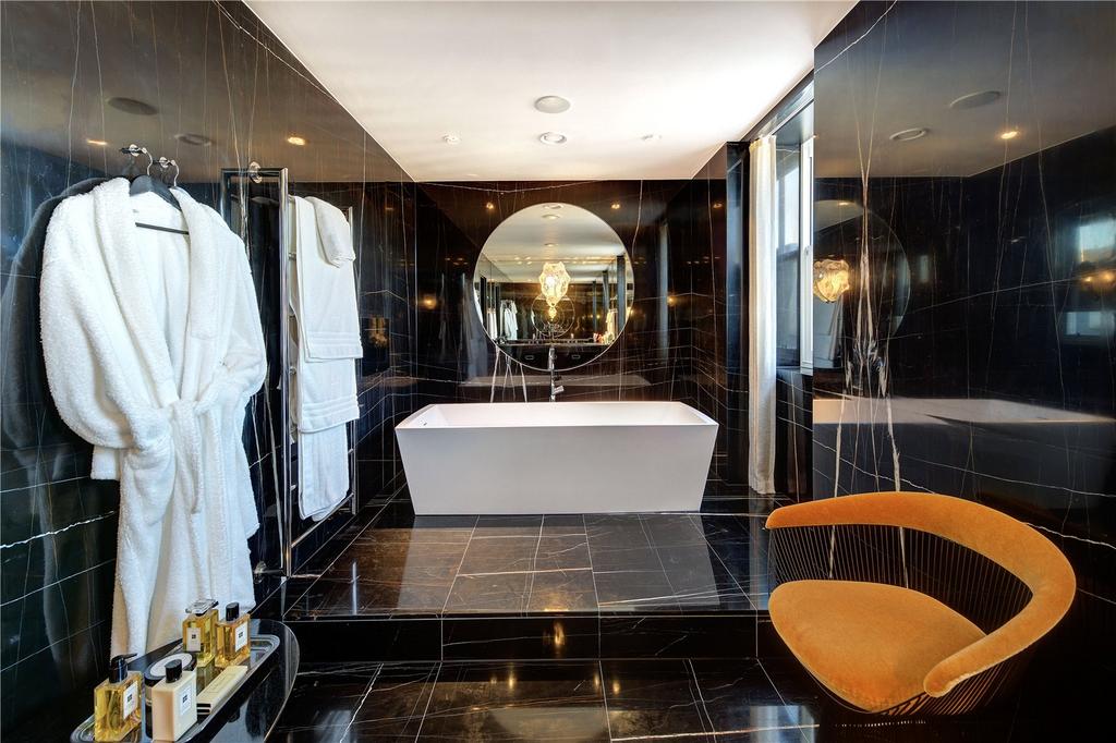 Principal Bathroom