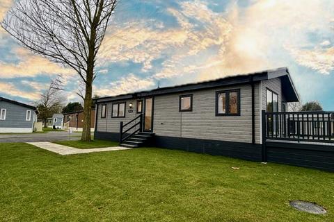 2 bedroom lodge for sale, Pocklington YO42