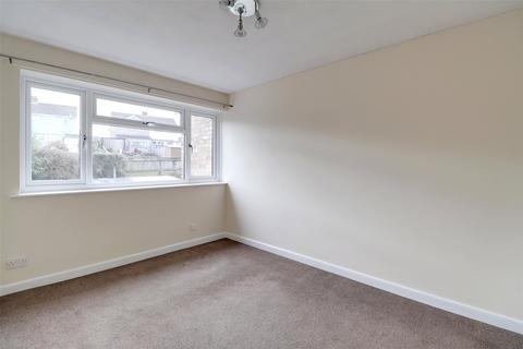 9 Castle Meadows, Launceston, PL15 7DZ