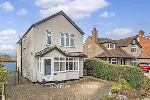 4 bedroom detached house for sale, Galleywood Road, Essex CM2