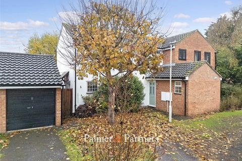 28 Cawkwell Close, Chelmsford, CM2 6SG