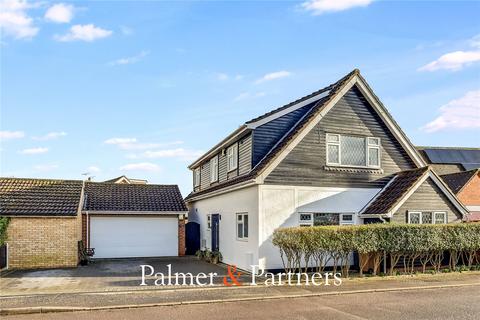 4 bedroom detached house for sale, Well Lane, Chelmsford CM2