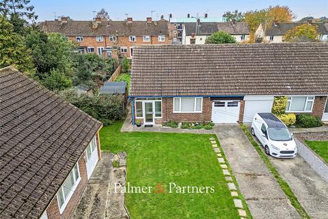 2 bedroom bungalow for sale, Coombe Rise, Essex CM1