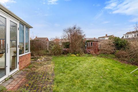 3 bedroom bungalow for sale, Avon Close, Malvern, WR14 2SX