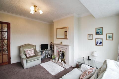 3 bedroom semi-detached house for sale, The Oval, West Yorkshire LS14